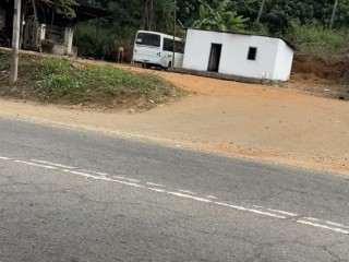 Commercial land for sale in Giriulla